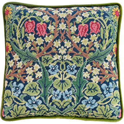 Blackthorn - Tapestry - 
 Morris and Co - 
 by William Morris / BTTAC27