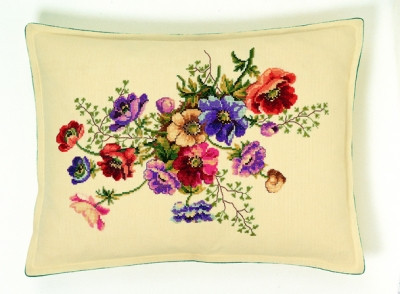 Floral Pillow / 7792263 WI