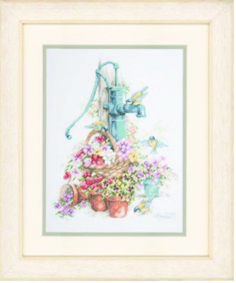 Water Pump with Birds / PN7958