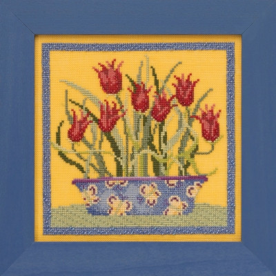 Tulips - Blooms & Blossoms / DM301913