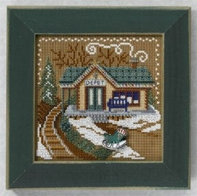 Train Depot (2006) 
 Christmas Village Series / MH146304
