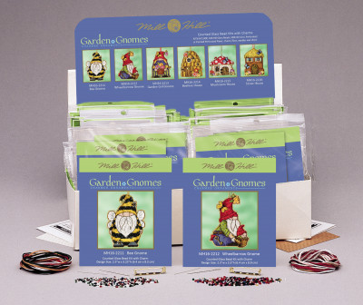 Kit Display -Charmed Ornament Kits 2022 / MH162210