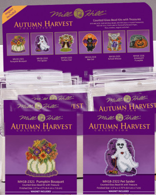Kit Display -Autumn Harvest Ornament Kits 2023 / MH182320