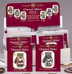 Kit Display - Charmed Mitten Ornament 2005 / MHCMD2