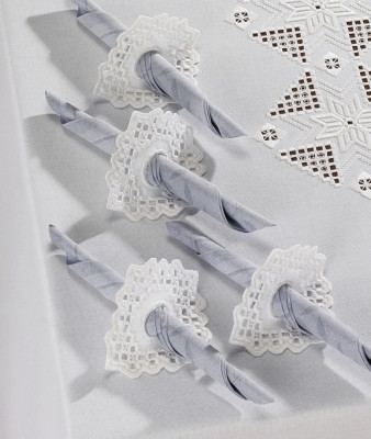 Hardanger Napkin Holder (Set of 4) / 020599 WI