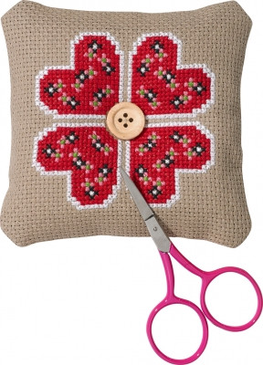 Hearts Flower Needlepillow / 030326 WI