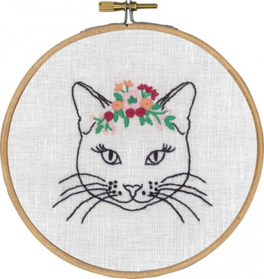 Cat with Flowers / 127704 WI