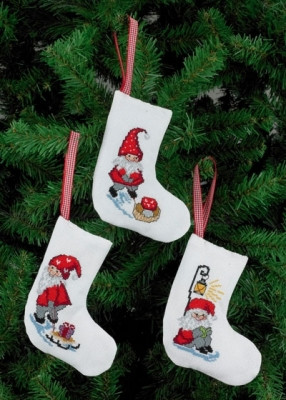 Elf Stocking Ornaments 
(3 Designs) / 214235 WI