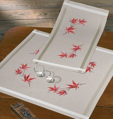 Red Leaves Tablecloth - Embroidery / 270834 WI