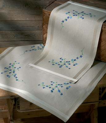 Lobelia Tablecloth - Embroidery (lower) / 271853 WI