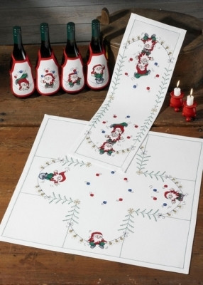 Elf Circus 
Table Cloth (bottom) / 274625 WI