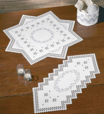 Garland Hardanger - Table Runner (lower right) / 630832 WI