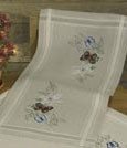 Butterfly Table Runner / 631863 WI