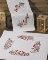 Christmas Time 
 Table Runner 
 (top) / 633641 WI