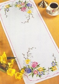 Spring Flower Tablerunner / 680188 WI