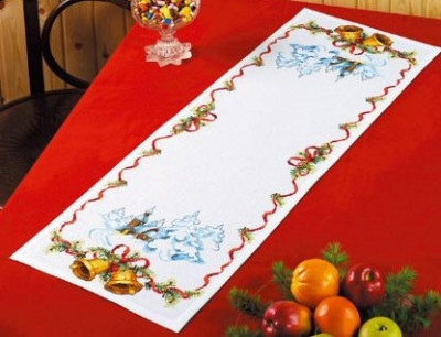 Christmas Tablerunner / 680225 WI