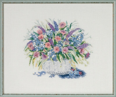 Basket with Flowers II / 709586 WI