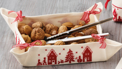Basket with Houses.(left) / 793218 WI