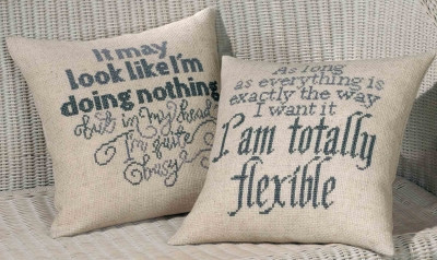 Quite Busy Cushion (Left) / 830830 WI