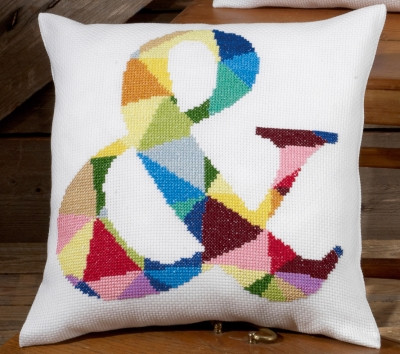 & - Pillow (right) / 837716 WI