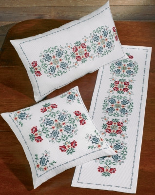 Timeless Cushion (lower left) / 838846 WI