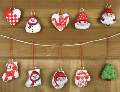 Christmas Ornament - Assortment / 916250 WI
