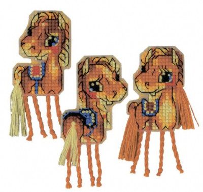 Magnet Horses (set of 3) / RL2294AC
