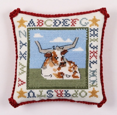 Longhorn Pin Pillow / PC2179