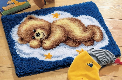 Sleeping Bear - Rug - Latch Hook / PNV14291