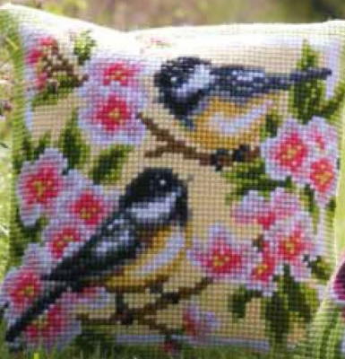 Birds & Blossoms Cushion / PNV143499
