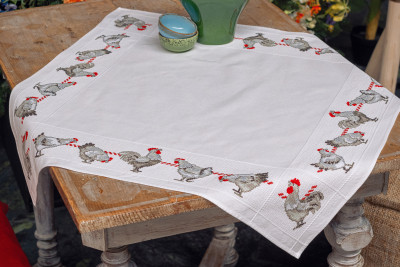 Chickens Tablecloth / PNV144093