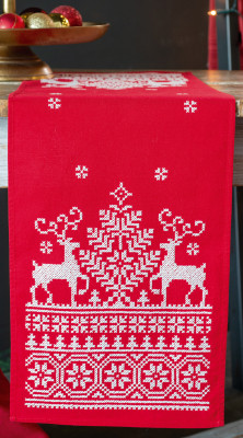 Reindeer Table Runner / PNV144752