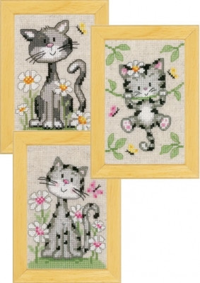 Cats and Flowers 
 Miniatures (set of 3) / PNV147743