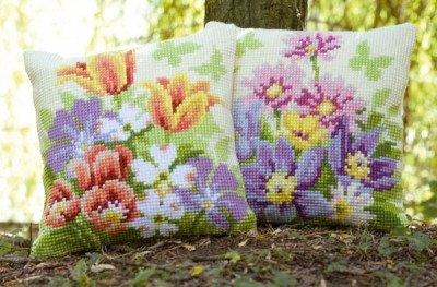 Spring Flowers (left) / PNV148459