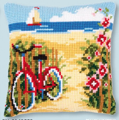 At the Beach - Cushion / PNV148559