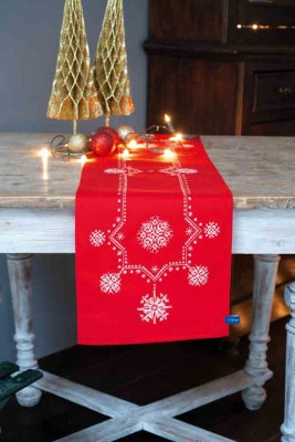 White Christmas Stars Table Runner / PNV155278