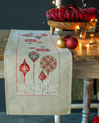 Christmas Stars Table Runner / PNV166611