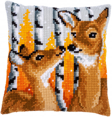 Deer Cushion / PNV168831