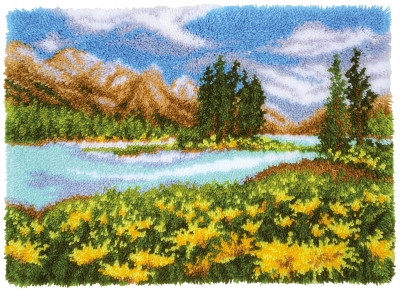 Mountain Landscape - Latch Hook Rug / PNV174564