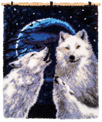 Howling Wolves Latch Hook Rug / PNV179796