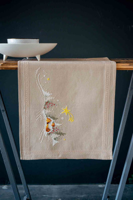 Winter Landscape with Star Table Runner / PNV180115