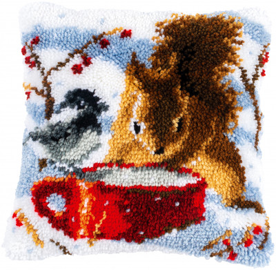 Squirrel & Tit - Latch Hook Cushion / PNV196202