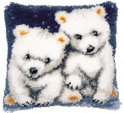 Little Polar Bears - Latch Hook Cushion / PNV204524