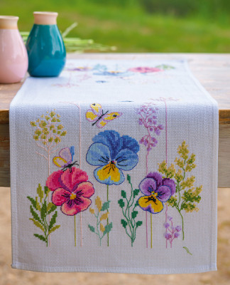 Violets Table Runner / PNV205036