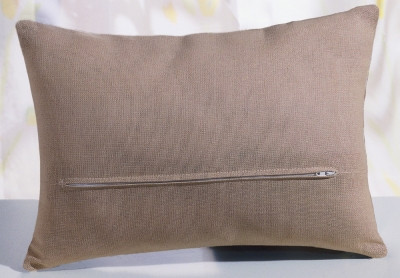 Cushion Back with Zipper / PNV21055