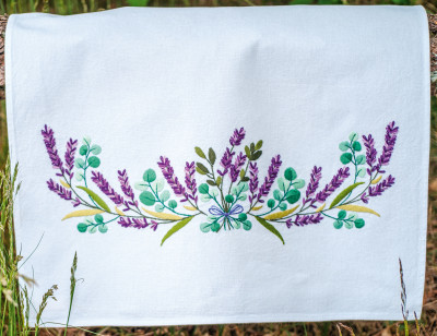 Lavender Towel / PNV217583