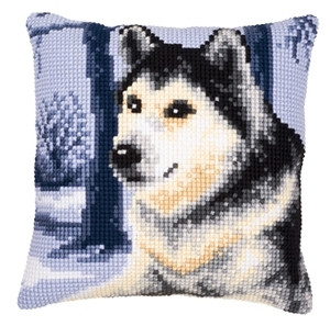 Wolf Cushion / PNV8775