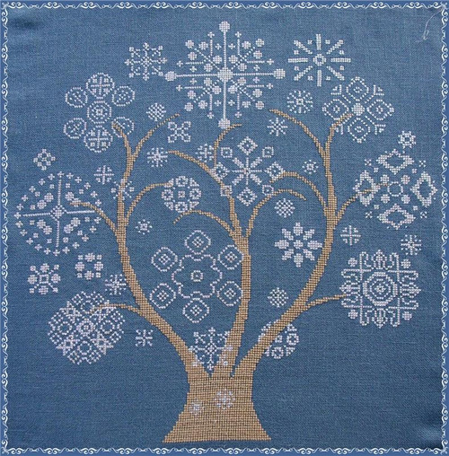 Albero Della Neve / Alessandra Adelaide Needleworks