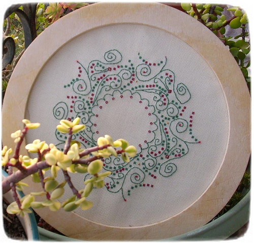 Ghirlanda (Wreath) / Alessandra Adelaide Needleworks