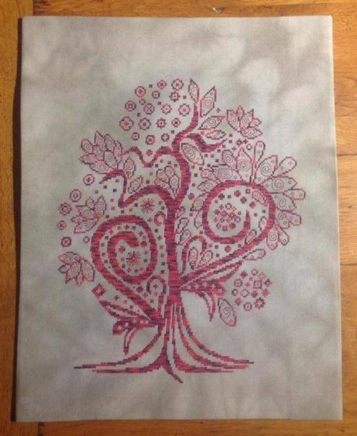 The Incredible Tree / Alessandra Adelaide Needleworks